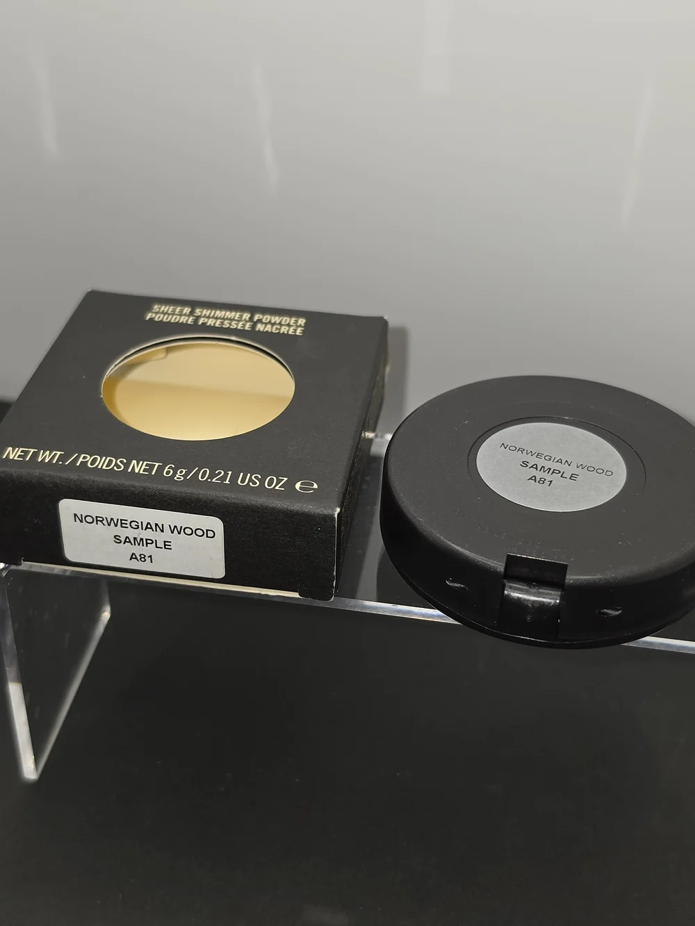MAC Cosmetics Sheer Shimmer Powder - 